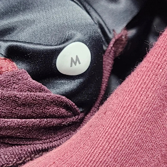 Lululemon Cocoon Car Coat Berry Rust Maroon M Jacket Outdoors Athletic Fall - Picture 10 of 10